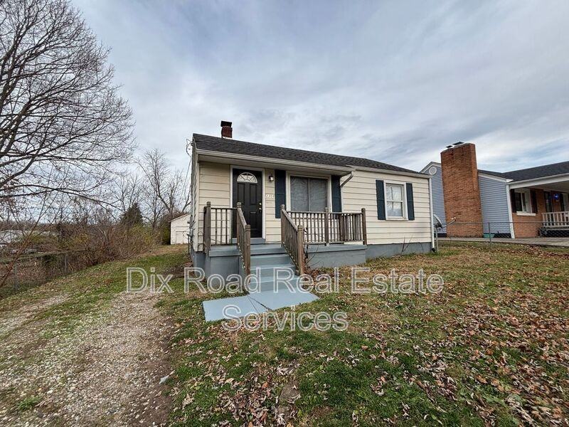 2309 Byron St - Photo 3 of 22