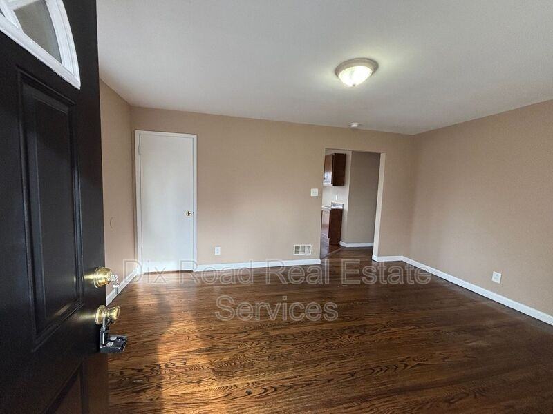 2309 Byron St - Photo 6 of 22