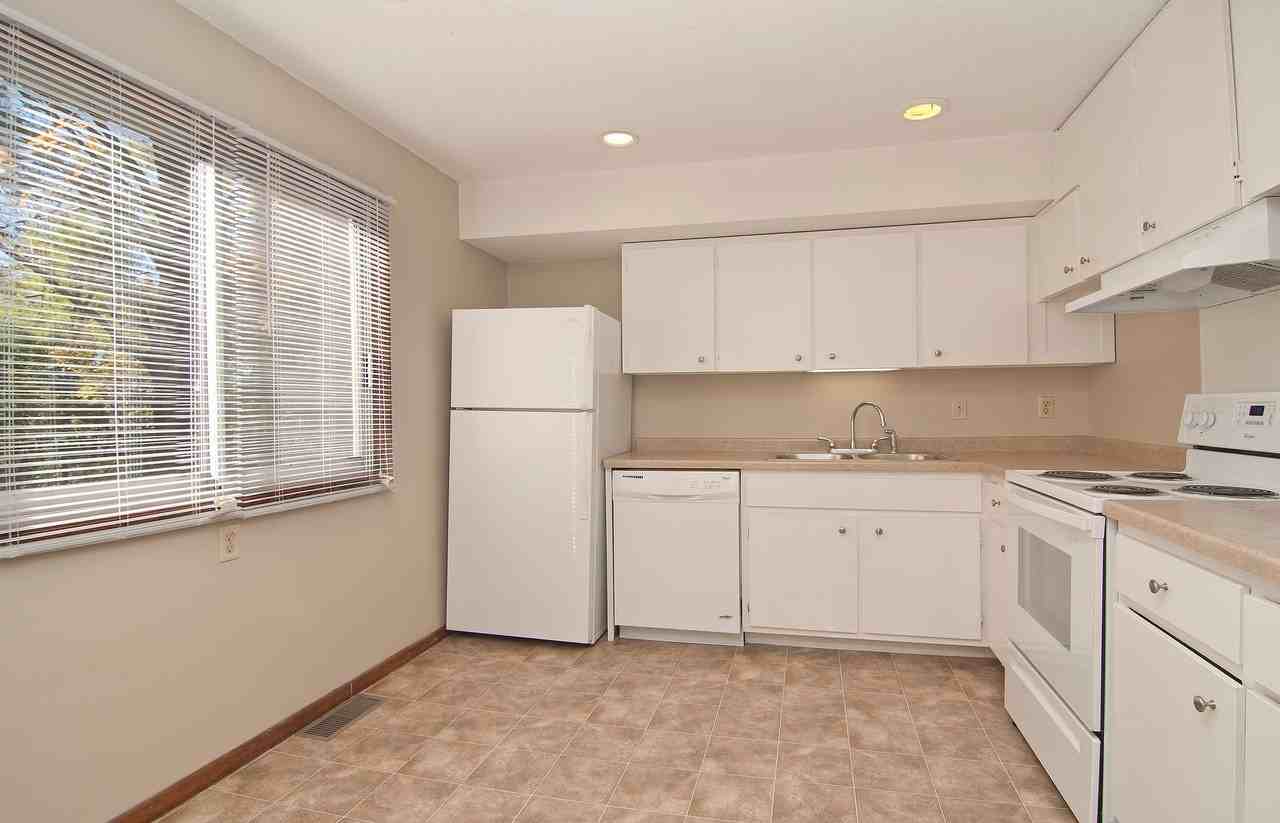 5180 Lincoln Drive - Photo 4 of 6