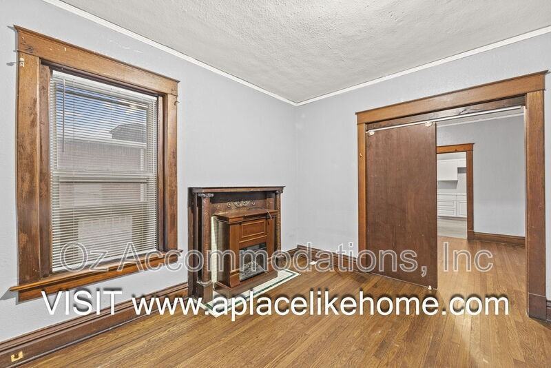 3523 Saint John Ave - Photo 7 of 32