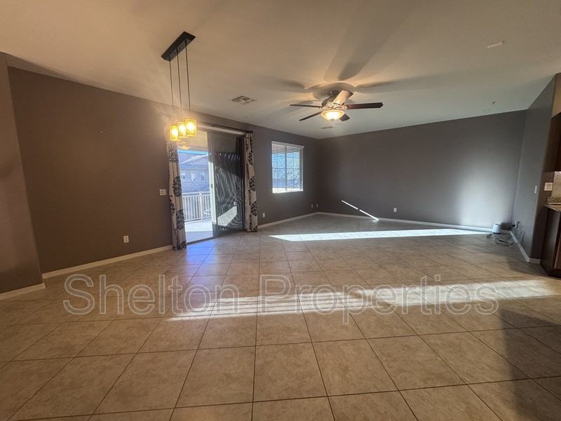 29128 N 22nd Ave #201 - Photo 4 of 33