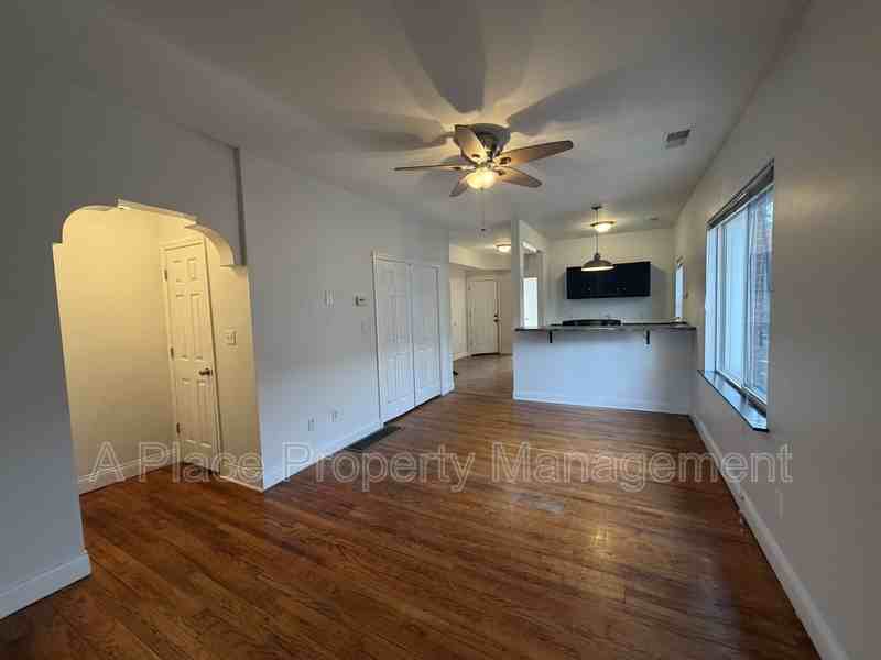 6318 Cabanne Avenue - Photo 3 of 8