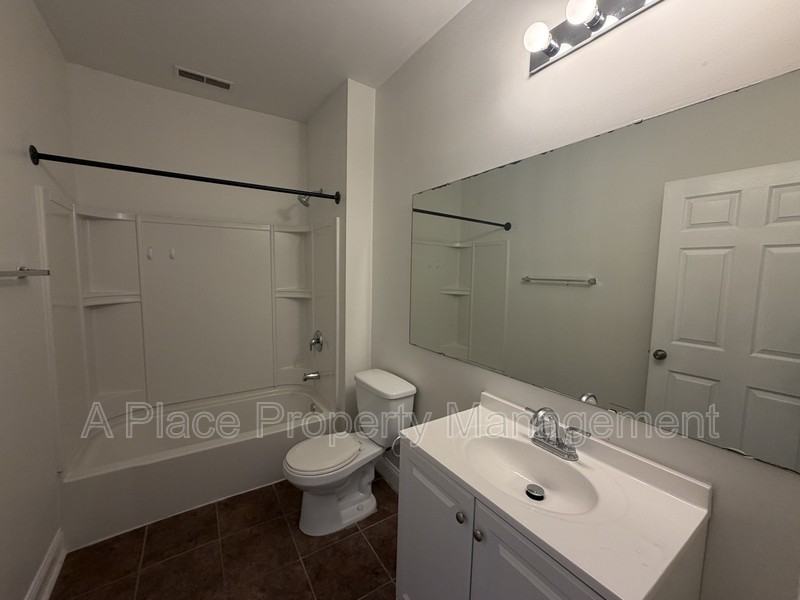 6318 Cabanne Avenue - Photo 5 of 8