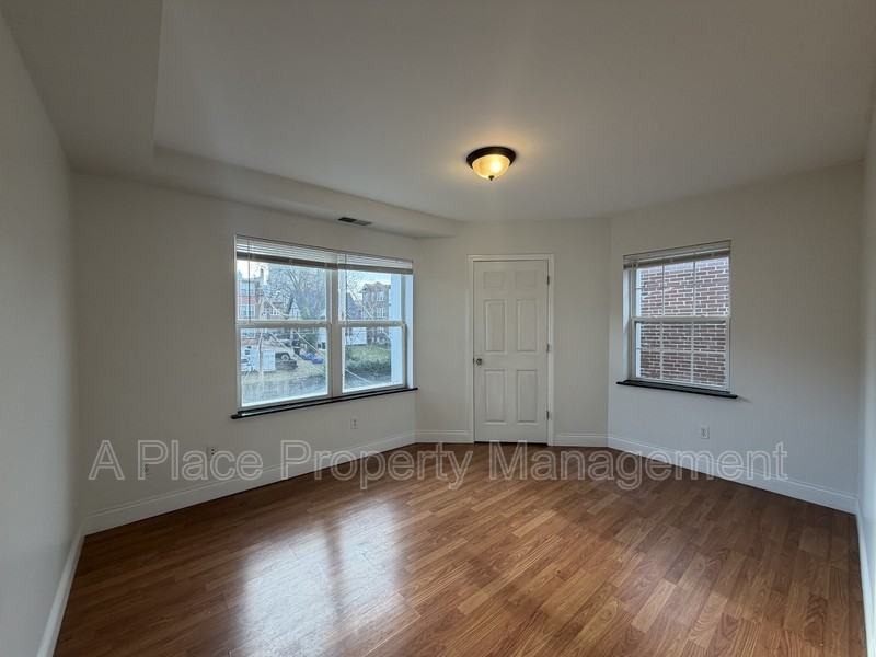 6318 Cabanne Avenue - Photo 7 of 8