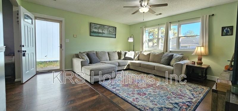 1081 Tall Oak Dr - Photo 5 of 18