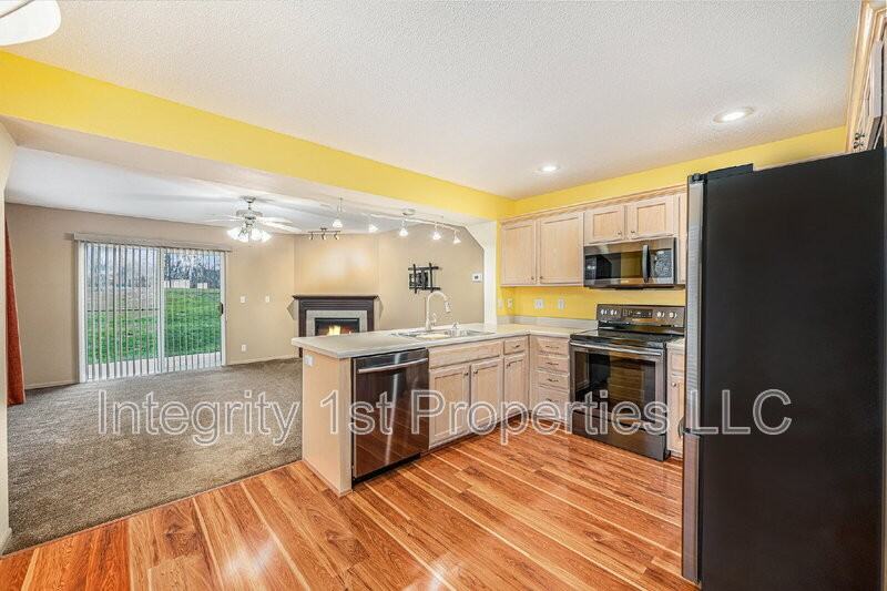 4448 Ne 83rd Ter - Photo 7 of 21