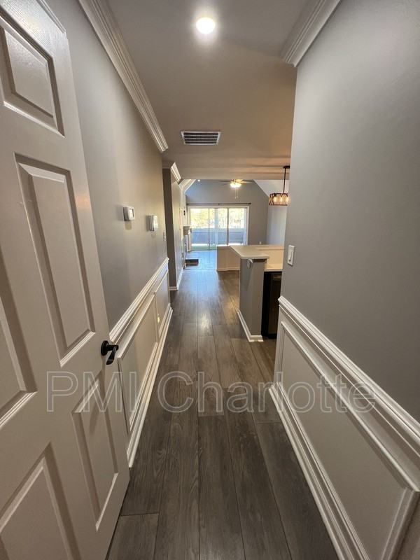 9225 Ravenwing Dr - Photo 5 of 24