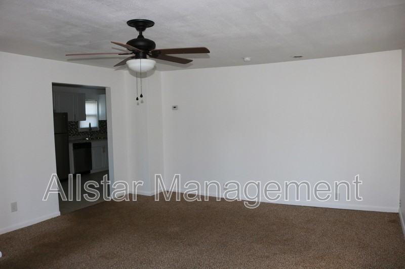 958 Quentin Rd - Photo 2 of 14