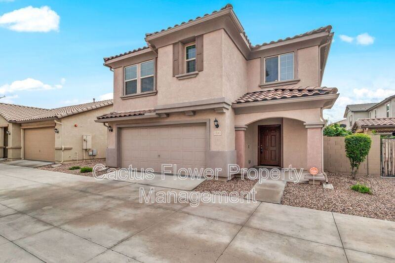 1245 North Balboa - Photo 2 of 50