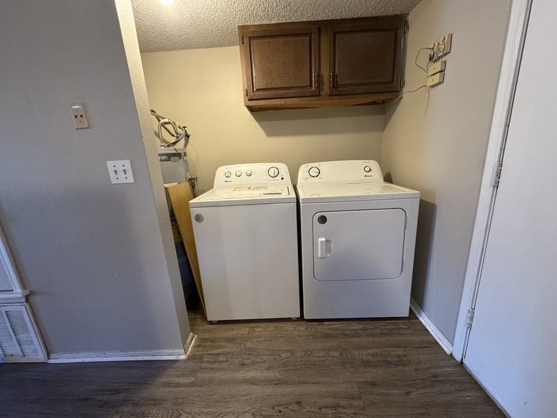 N Betty Jo Dr - Photo 3 of 10