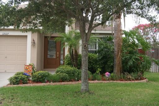 12027 Northumberland Dr - Photo 2 of 24