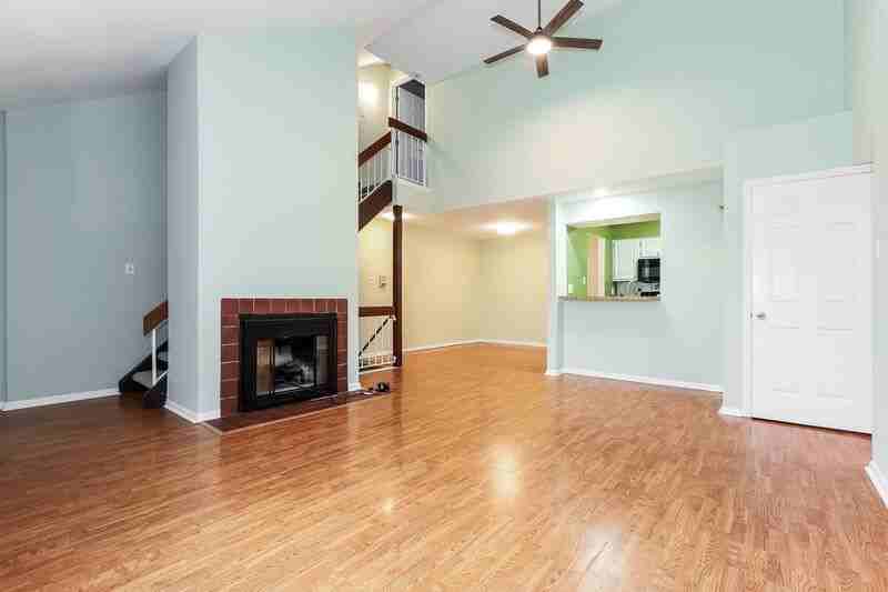 654B Woodford Ln #B - Photo 5 of 22