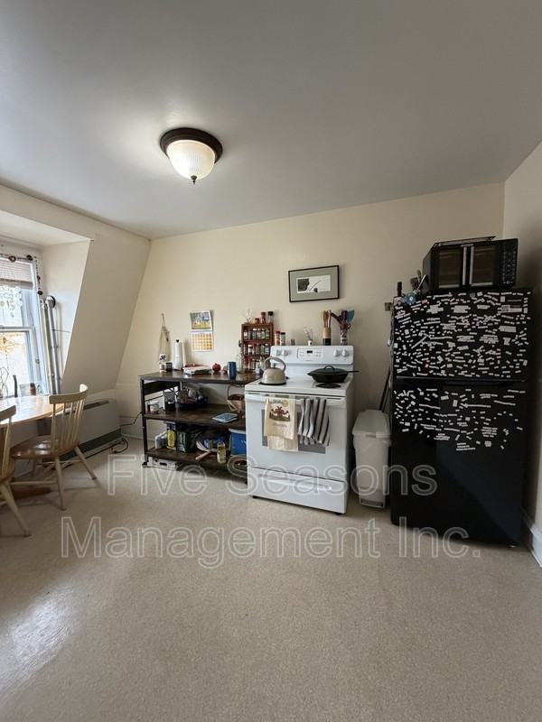 10 Lafayette Pl - Photo 7 of 14