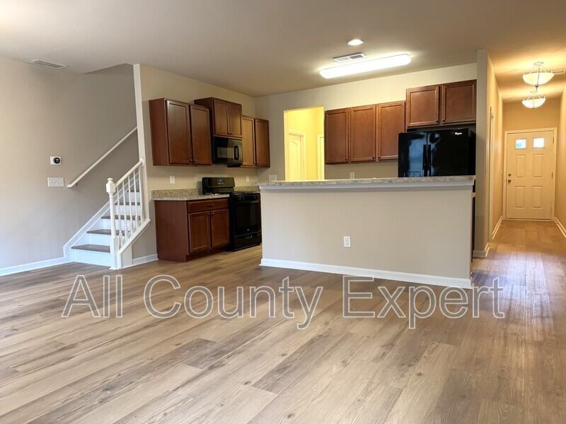 187 Townview Dr - Photo 4 of 21