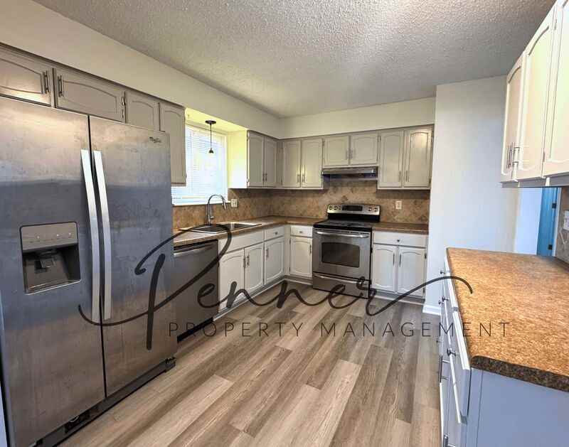 101 Southwest Chicago Street - Photo 4 of 14