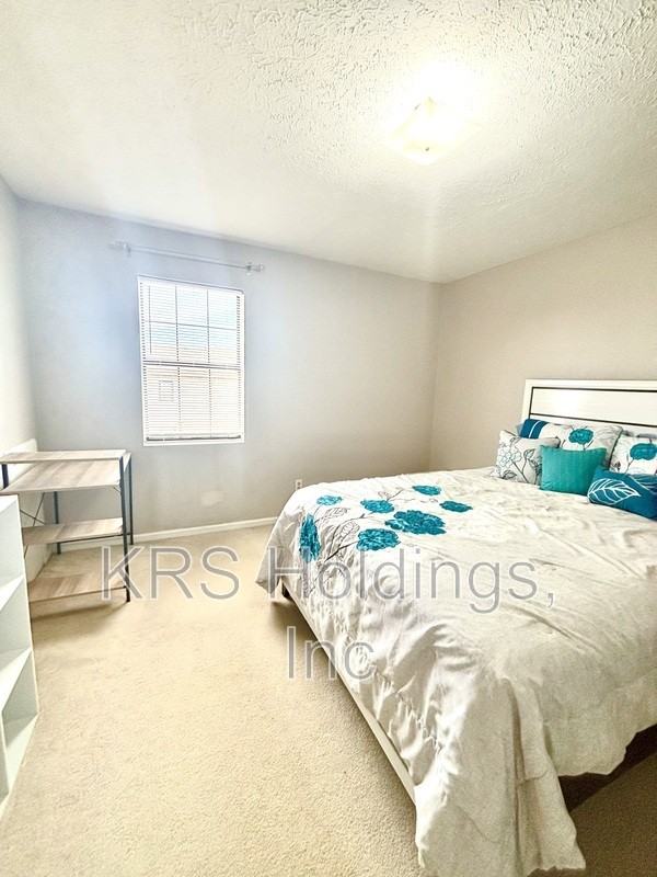 167 Cape Charles Sq - Photo 6 of 8