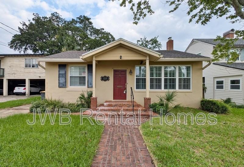 1019 Colombo Street - Photo 2 of 24