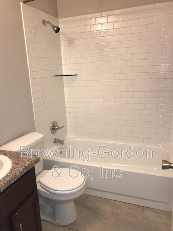 1305 Acklen Ave #101 - Photo 7 of 10