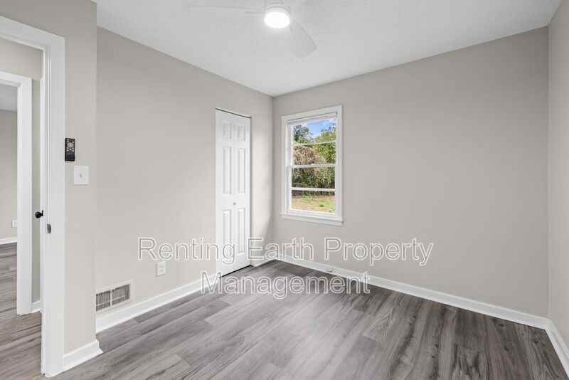 737 84th Pl S - Photo 7 of 16