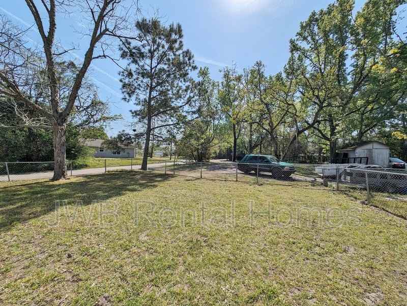 5202 Potomac Ave - Photo 7 of 9