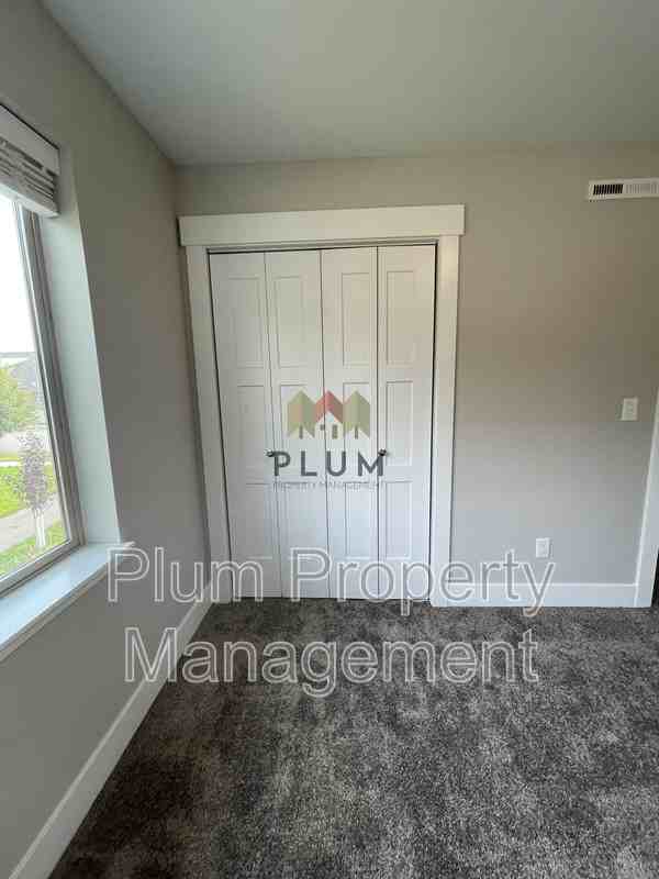 2708 Koly Ct #B - Photo 5 of 25