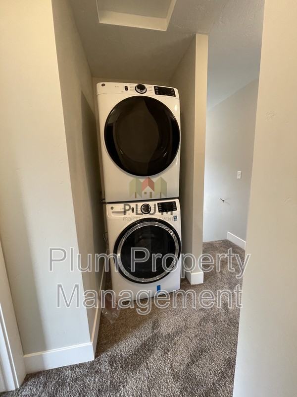 2708 Koly Ct #B - Photo 7 of 25