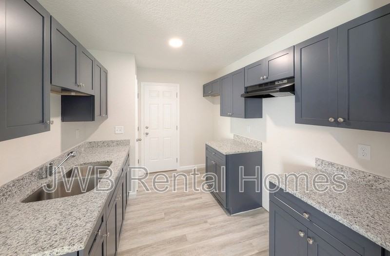 8459 Buttercup St - Photo 4 of 16