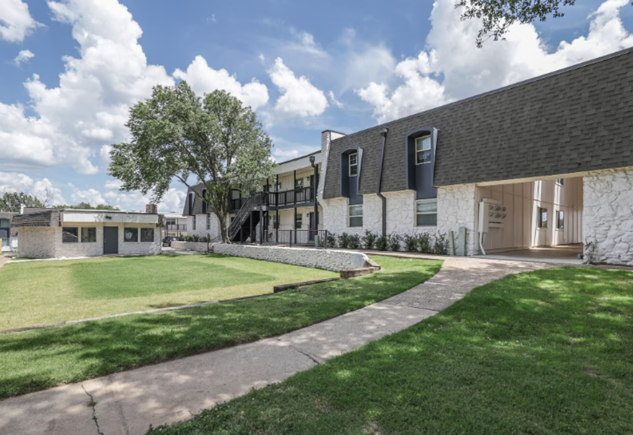 Autumn Ridge Apartments - Photo 2 of 50