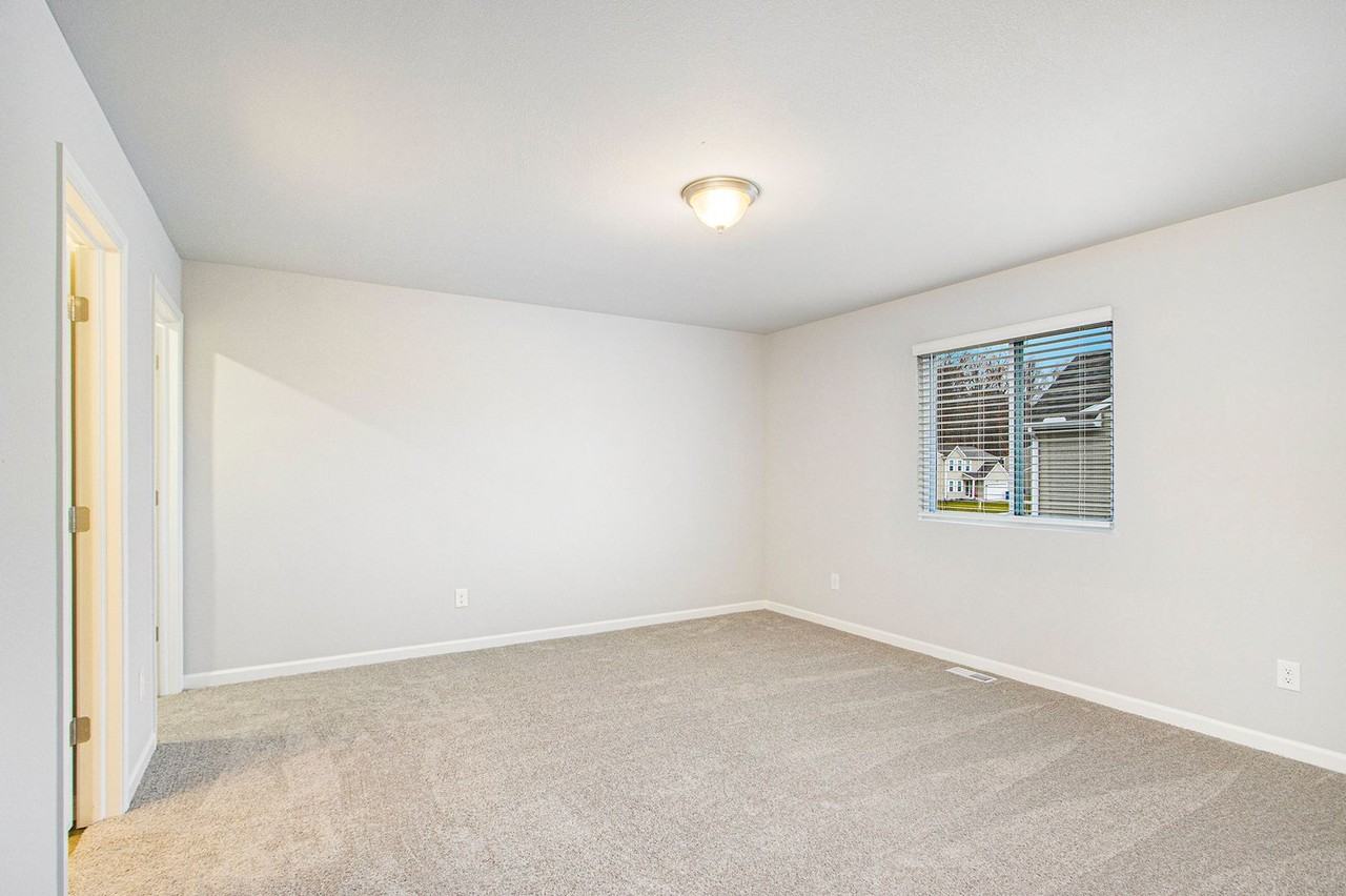 7226 Montego Bay St - Photo 6 of 25