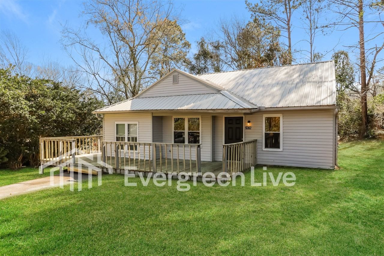 3638 Pebble Creek Dr - Photo 3 of 16