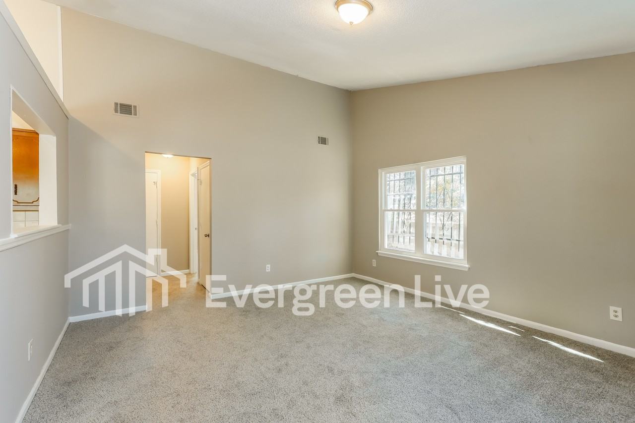 3638 Pebble Creek Dr - Photo 4 of 16