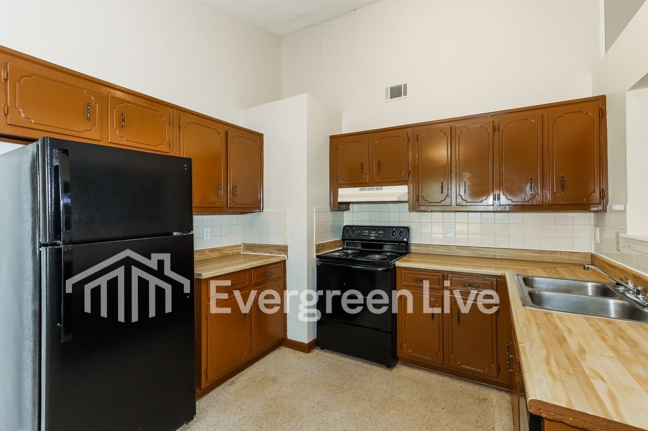 3638 Pebble Creek Dr - Photo 7 of 16