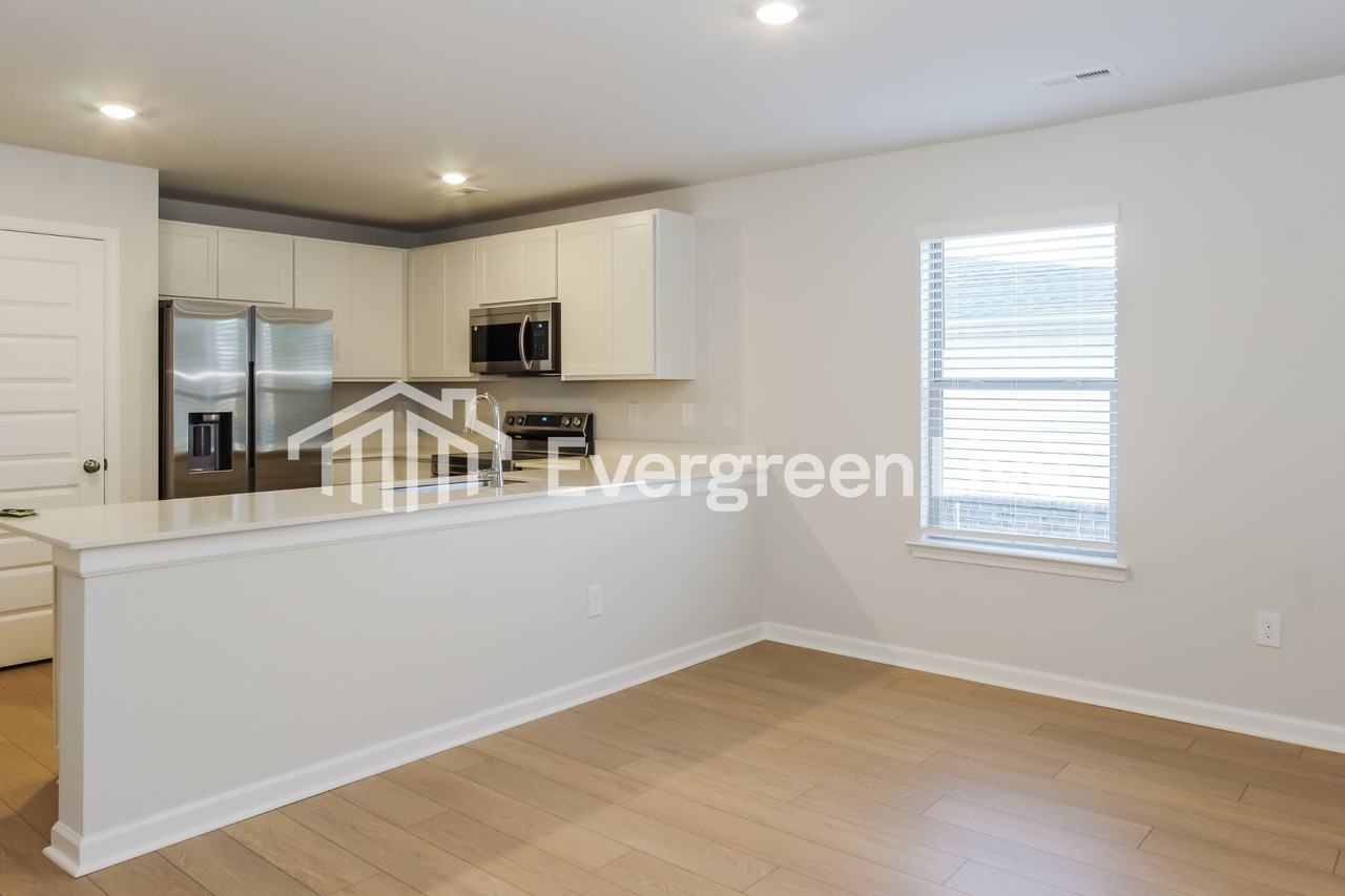 22629 Dashwood Ln - Photo 6 of 16