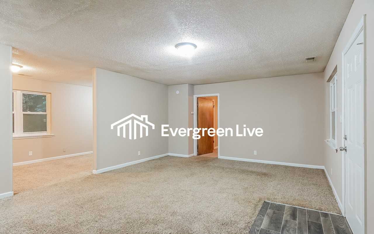 541 Westchester Dr - Photo 2 of 14