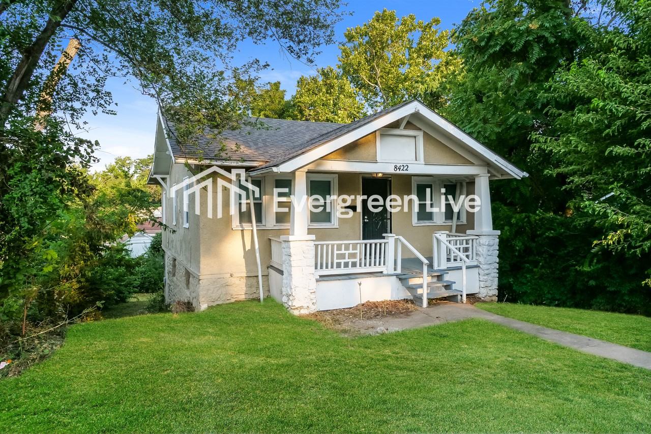 8422 Highland Avenue - Photo 2 of 15
