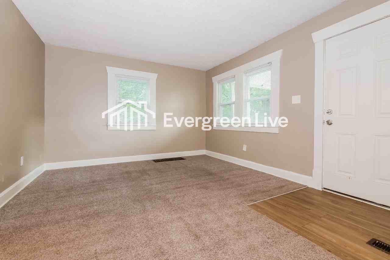 8422 Highland Avenue - Photo 3 of 15