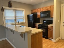 featured image of 504 Amherst St #2