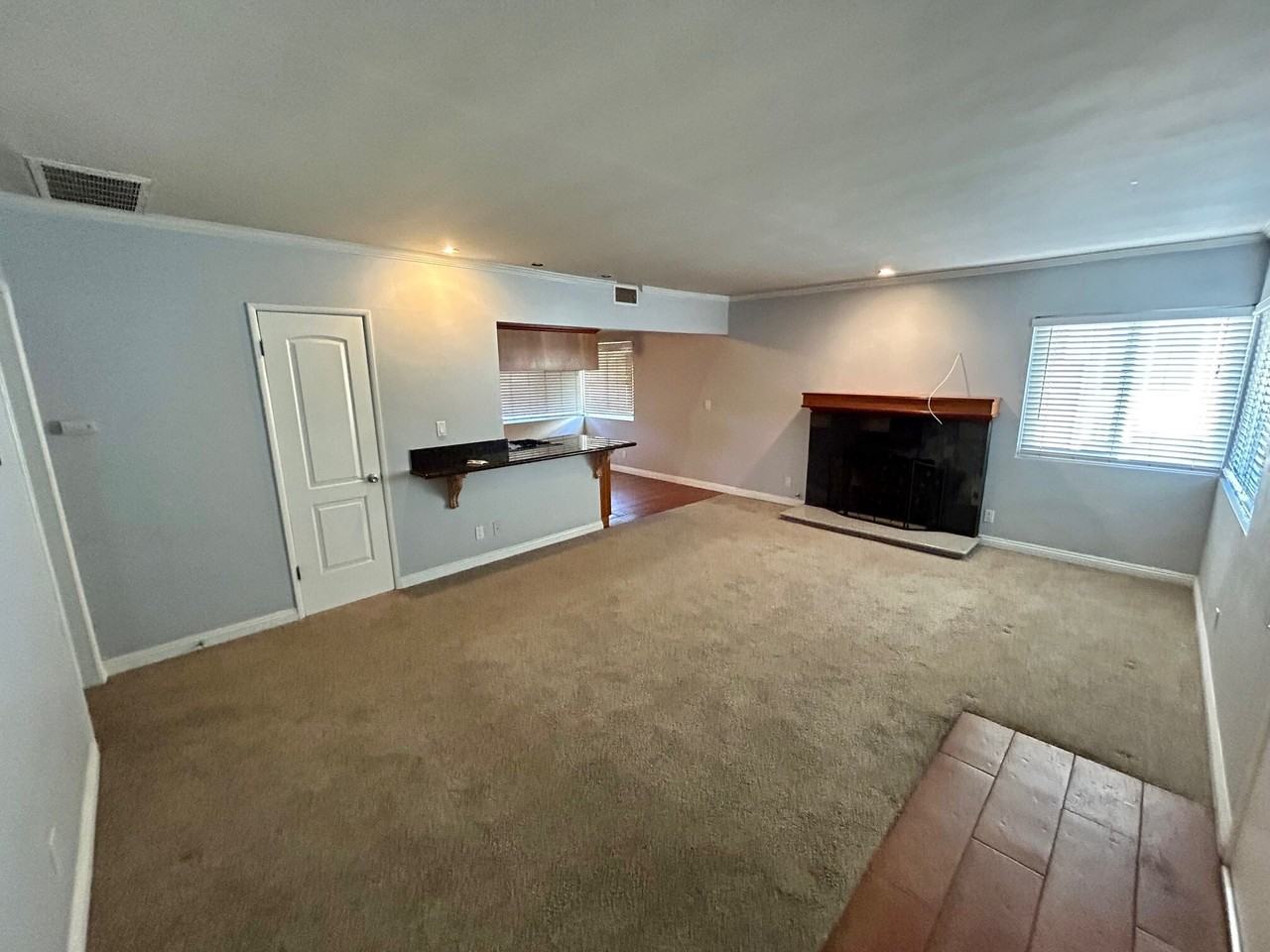 308 N. 2ND STREET (605) - Photo 2 of 8