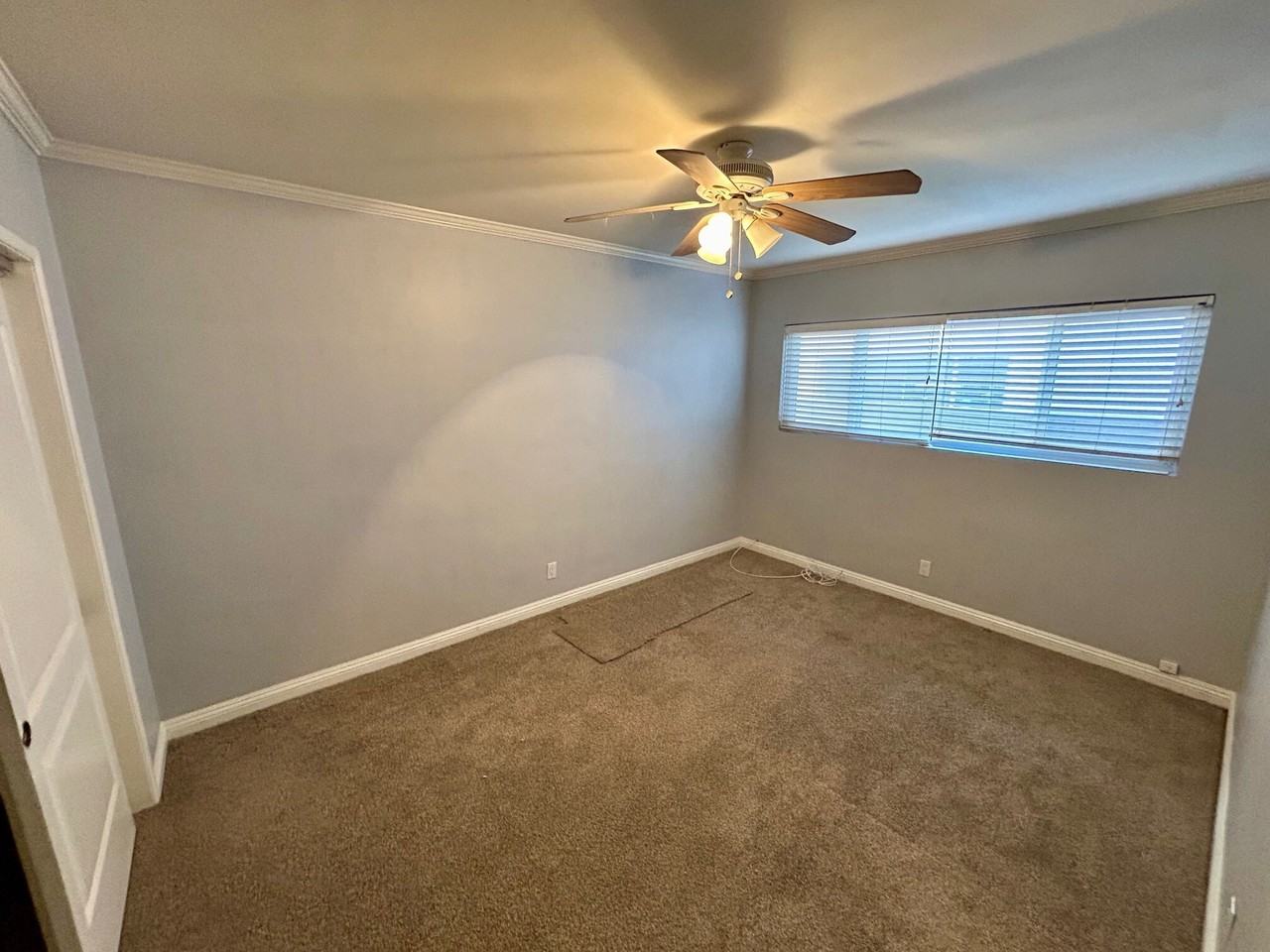 308 N. 2ND STREET (605) - Photo 6 of 8