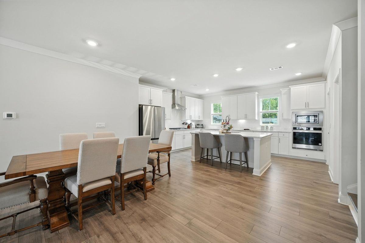 3411 Swallowtail Ter - Photo 5 of 30