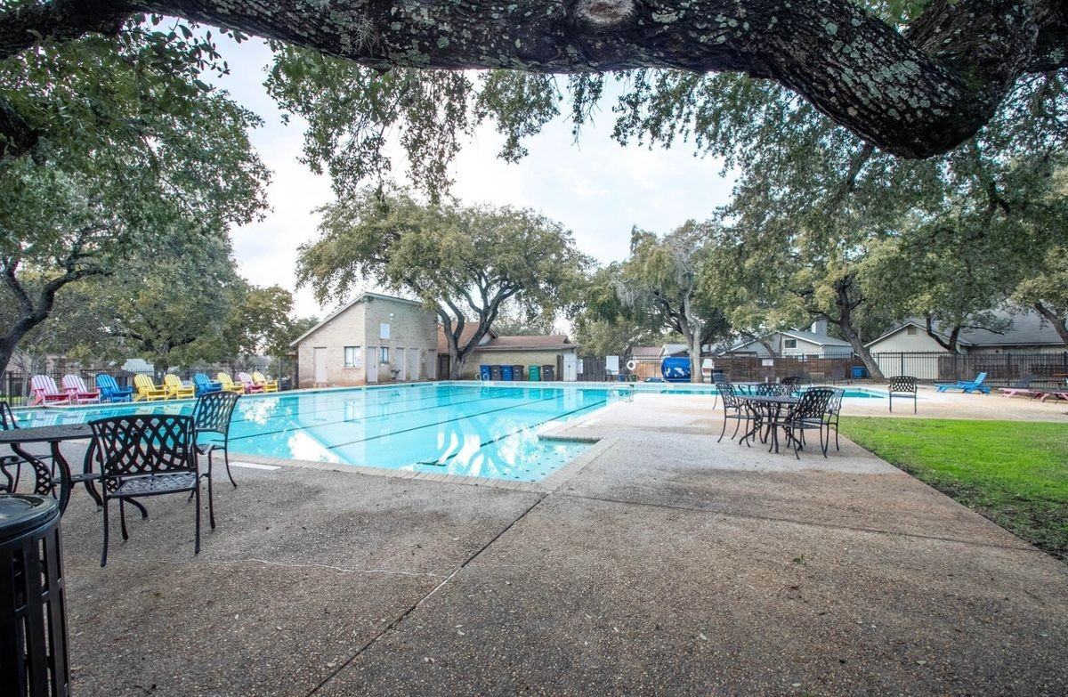 5802 Heather View - Photo 3 of 21