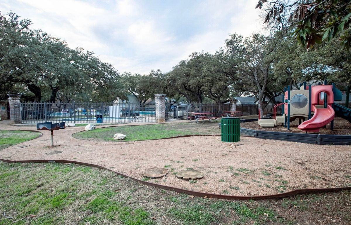 5802 Heather View - Photo 7 of 21