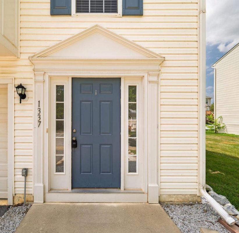 1337 Steed Street - Photo 5 of 28