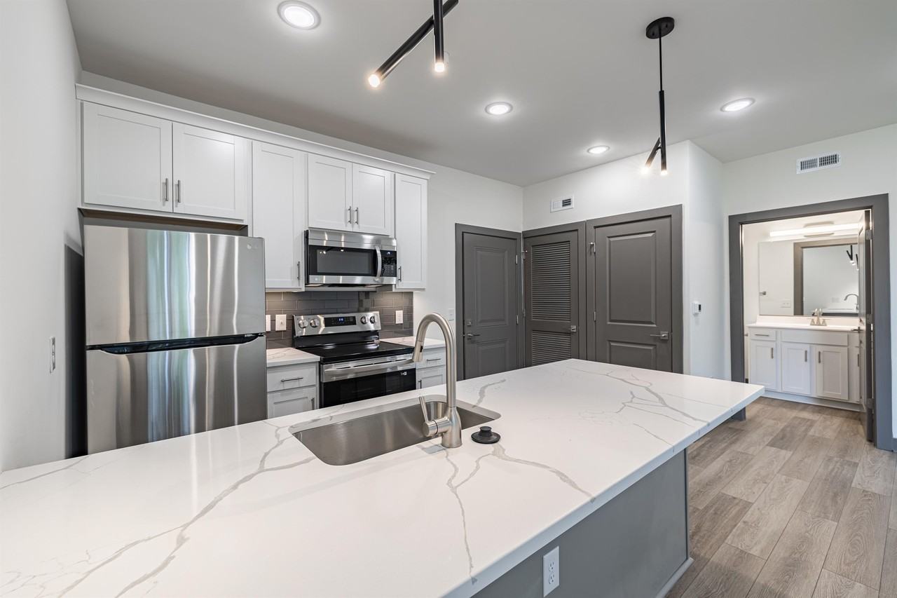 1619 North 28th Street - Photo 7 of 44