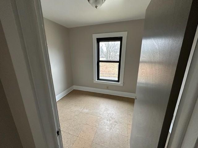 539 Falls Avenue-4 - Photo 5 of 16