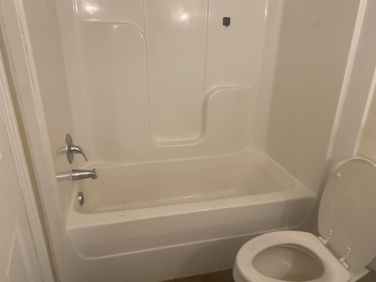 415 N Lafayette Apt 3 - Photo 4 of 9