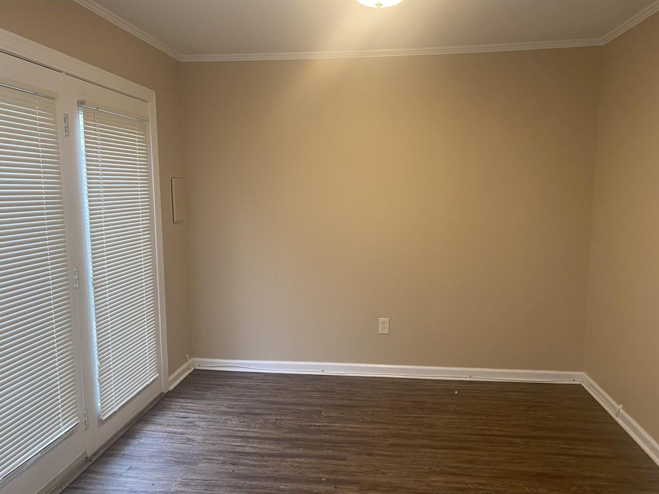 415 N Lafayette Apt 3 - Photo 6 of 9