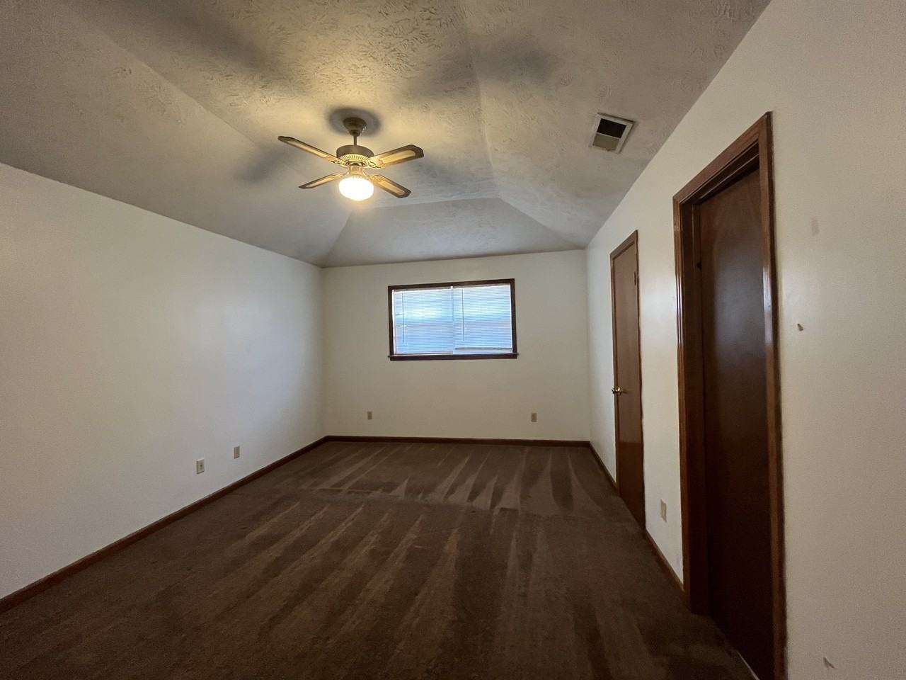 262 Easy St - Photo 5 of 8