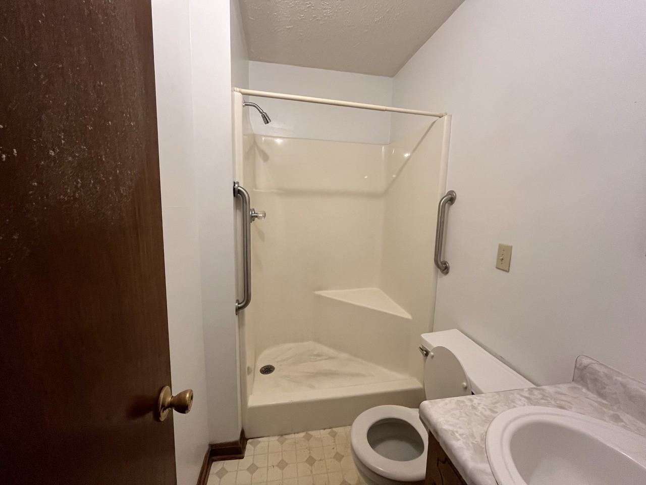 262 Easy St - Photo 6 of 8