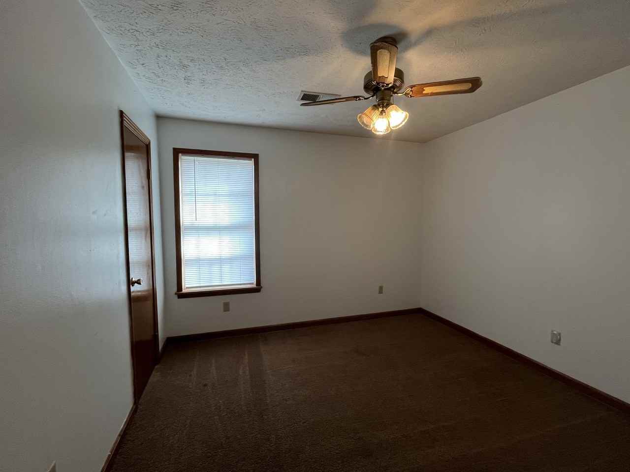 262 Easy St - Photo 7 of 8